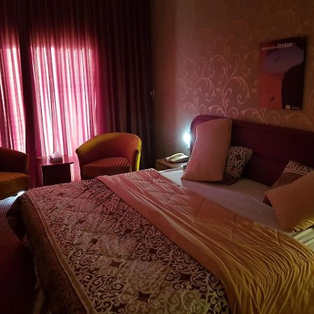 Abjar Hotel Амман Экстерьер фото