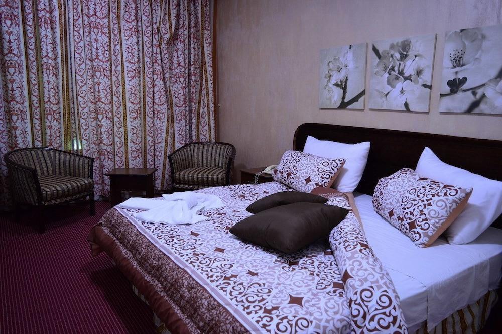 Abjar Hotel Амман Экстерьер фото