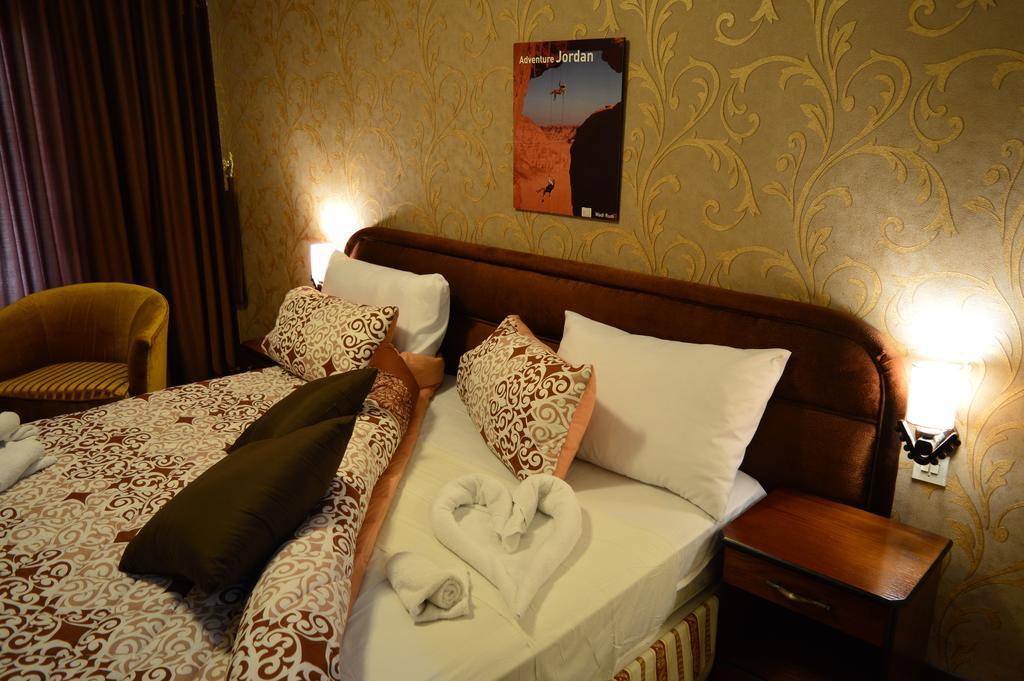 Abjar Hotel Амман Экстерьер фото