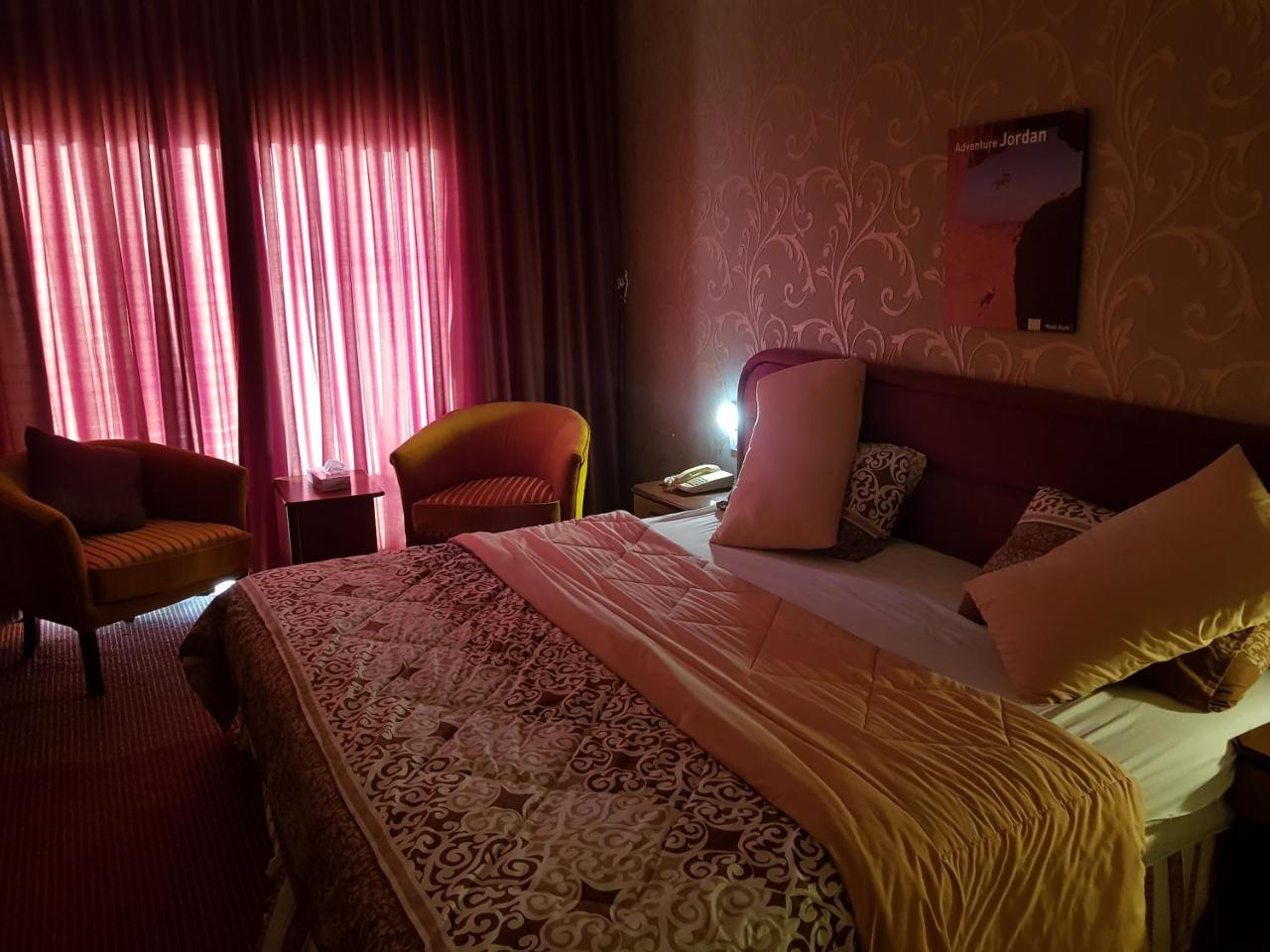 Abjar Hotel Амман Экстерьер фото