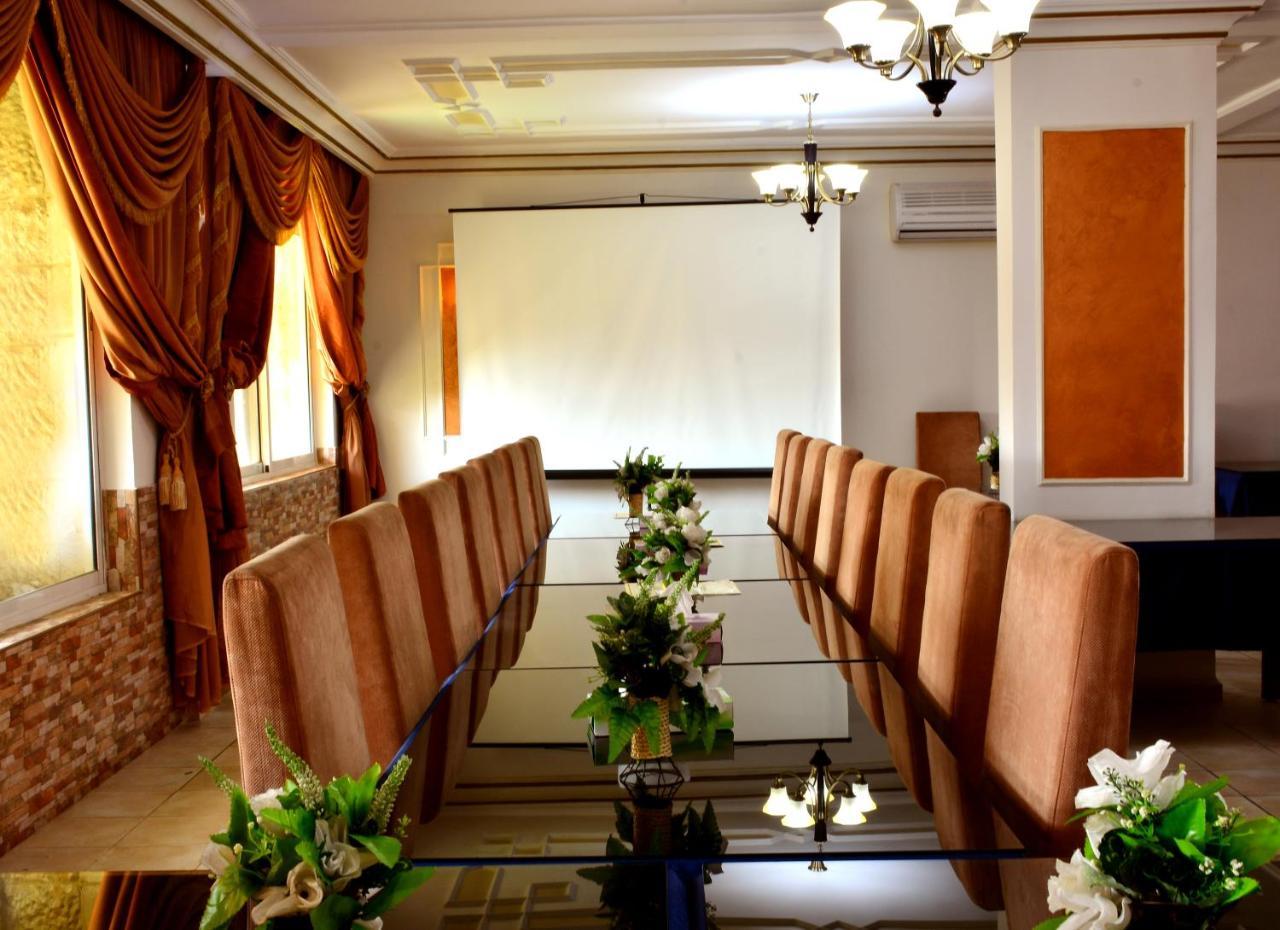 Abjar Hotel Амман Экстерьер фото